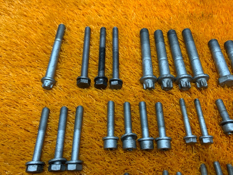 Болты и гайки ДВС, 830 рублей, Красноярск