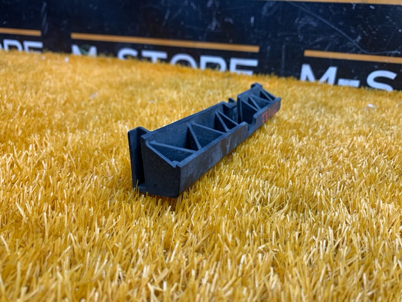 кронштейн порога, 580 рублей, Красноярск