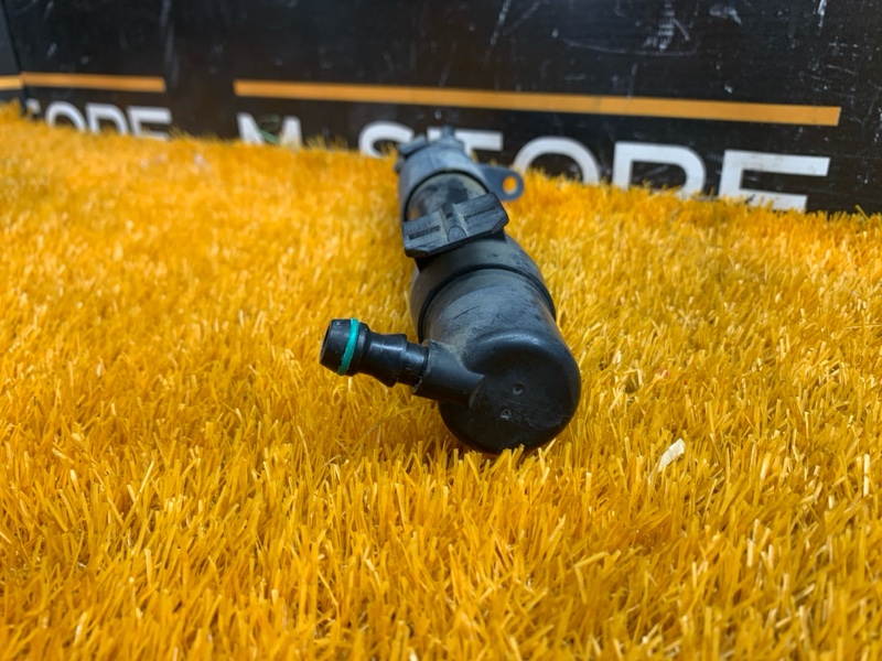 Форсунка омывателя фары, 1000 рублей, Красноярск