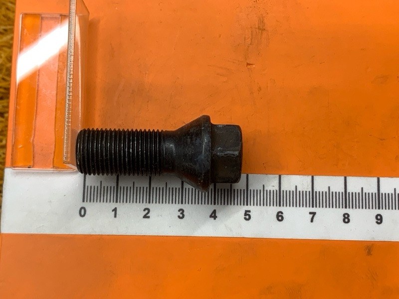 болт колесный, 1780 рублей, Красноярск