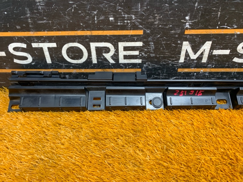 кронштейн порога, 580 рублей, Красноярск