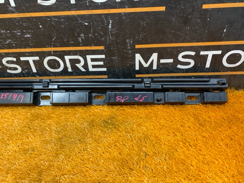 кронштейн порога, 420 рублей, Красноярск