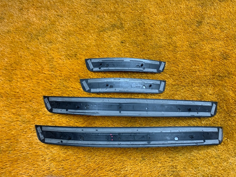 Накладка на порог салона, 1000 рублей, Красноярск