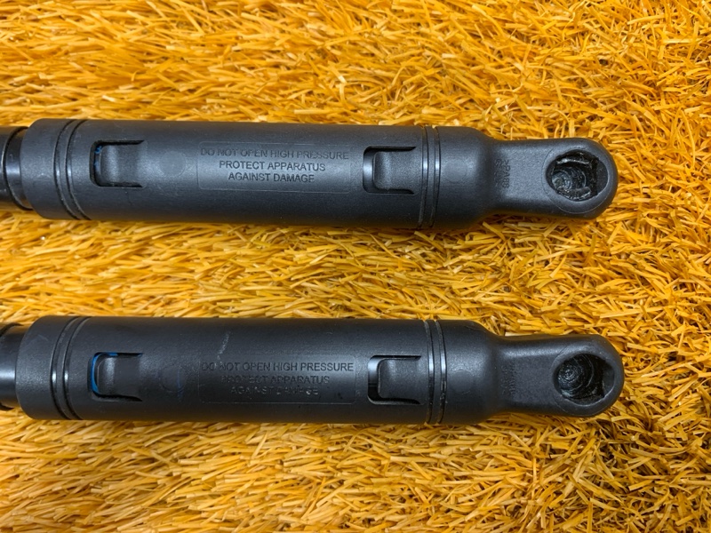 амортизатор капота, 1400 рублей, Красноярск