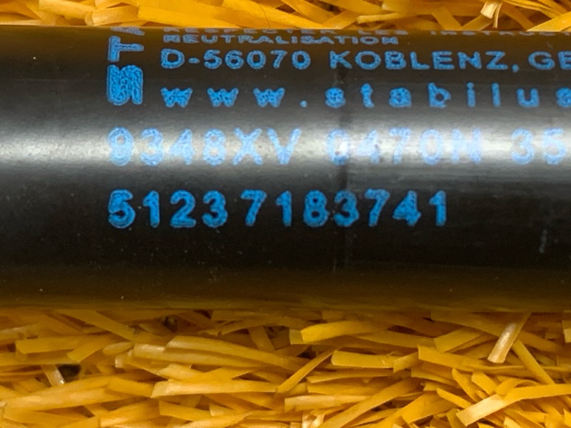 амортизатор капота, 1400 рублей, Красноярск