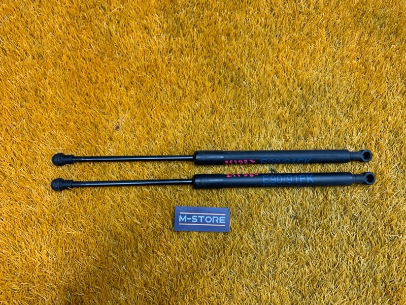 амортизатор капота, 700 рублей, Красноярск