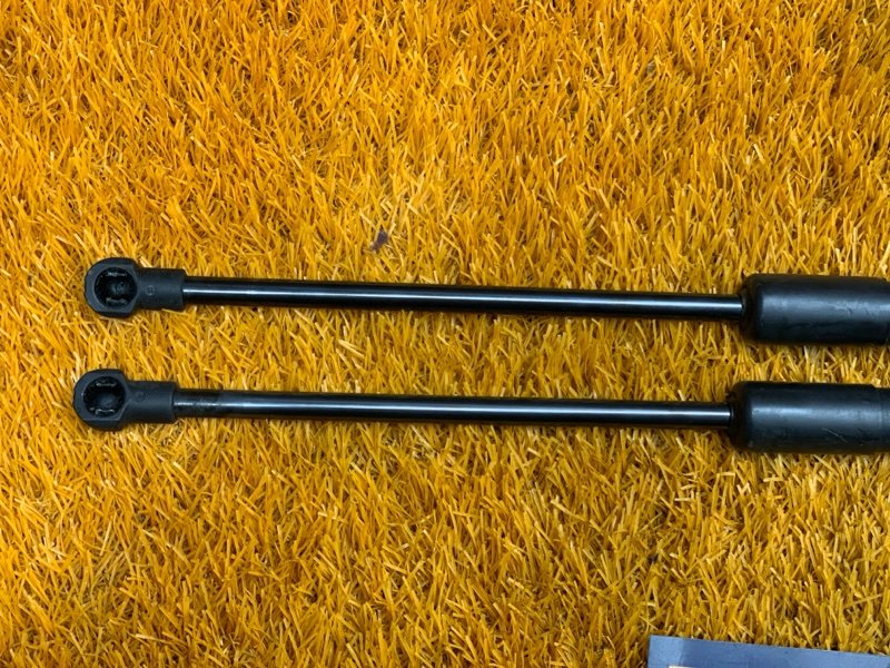 амортизатор капота, 700 рублей, Красноярск