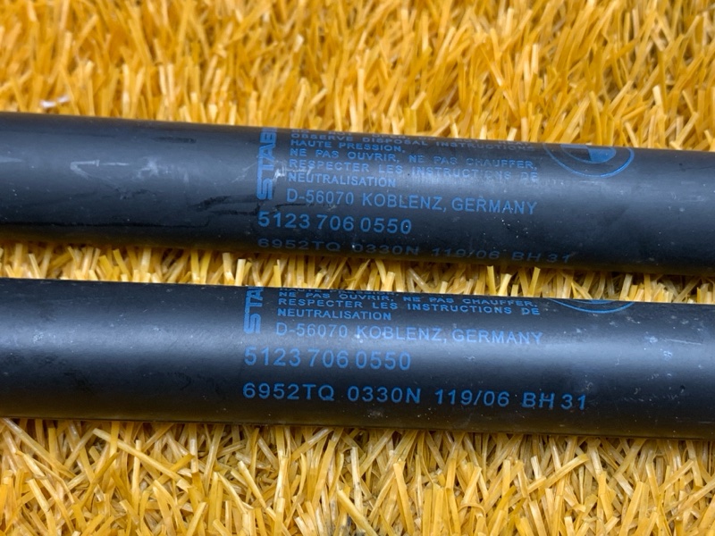 амортизатор капота, 700 рублей, Красноярск