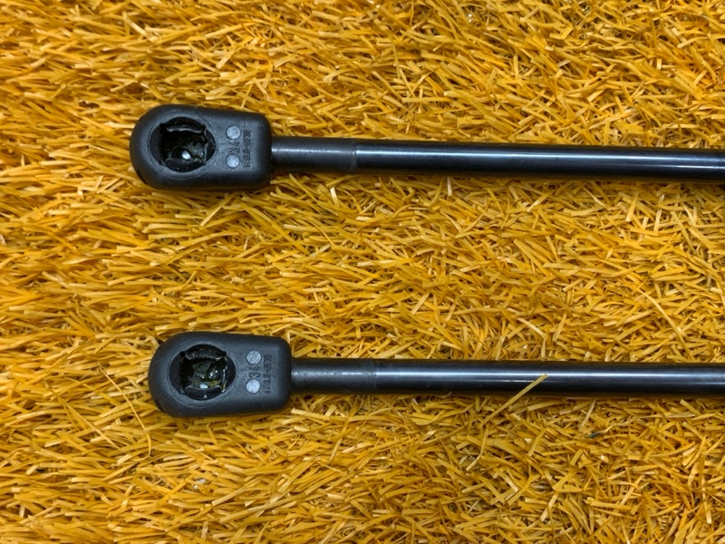 амортизатор капота, 500 рублей, Красноярск