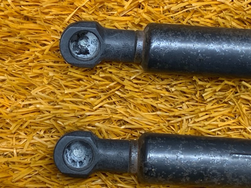 амортизатор багажника, 900 рублей, Красноярск