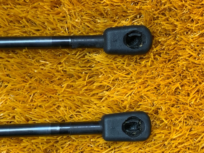 амортизатор багажника, 1000 рублей, Красноярск