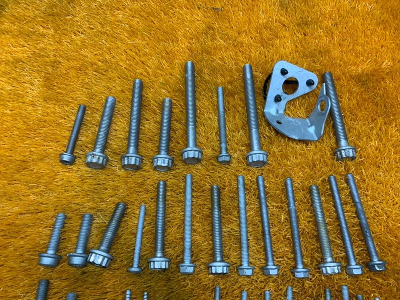 Болты и гайки ДВС, 830 рублей, Красноярск