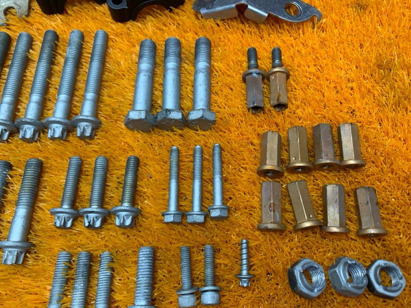 Болты и гайки ДВС, 990 рублей, Красноярск