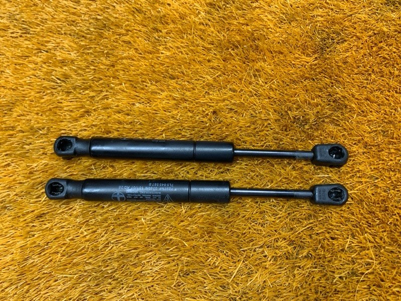 Амортизатор стекла багажника, 440 рублей, Красноярск