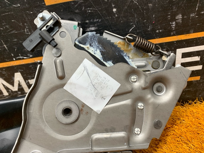 Педаль стояночного тормоза, 500 рублей, Красноярск