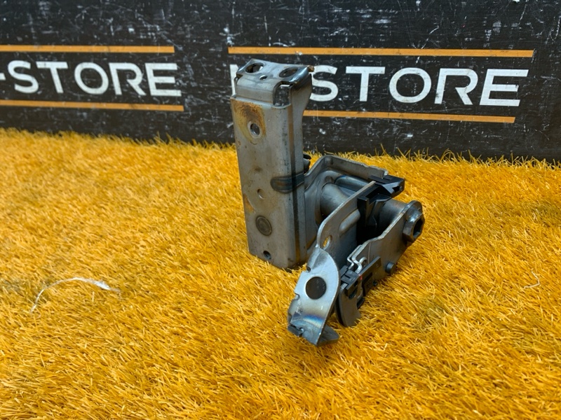 Кронштейн ручного тормоза, 300 рублей, Красноярск