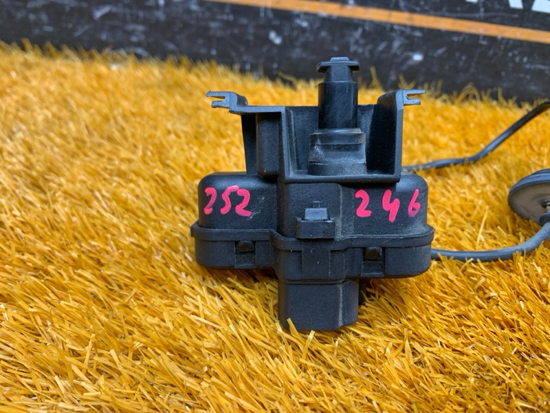 Замок лючка бензобака, 2000 рублей, Красноярск