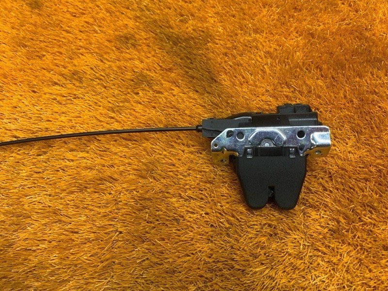 замок багажника, 1000 рублей, Красноярск