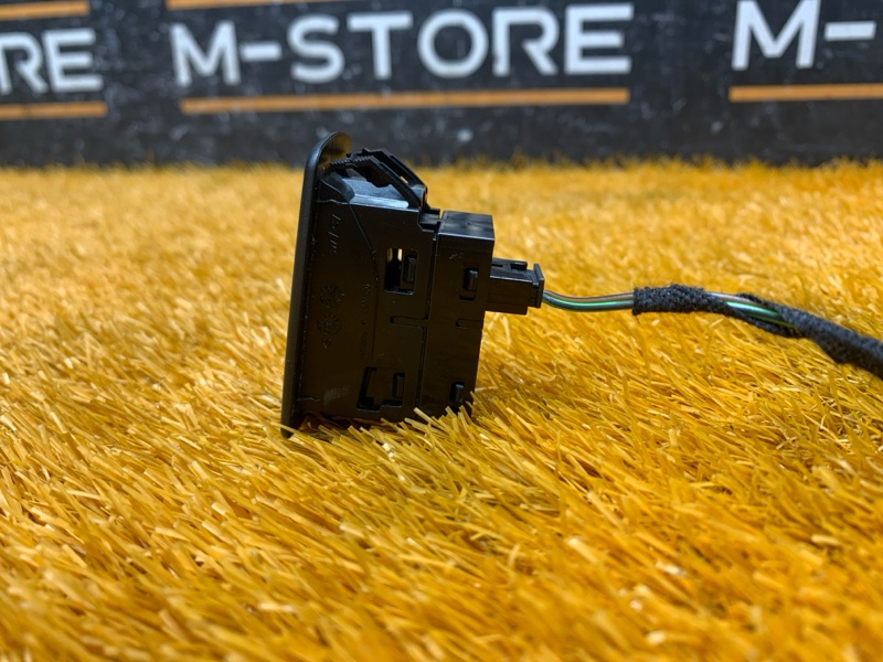 кнопка регулировки сиденья, 800 рублей, Красноярск