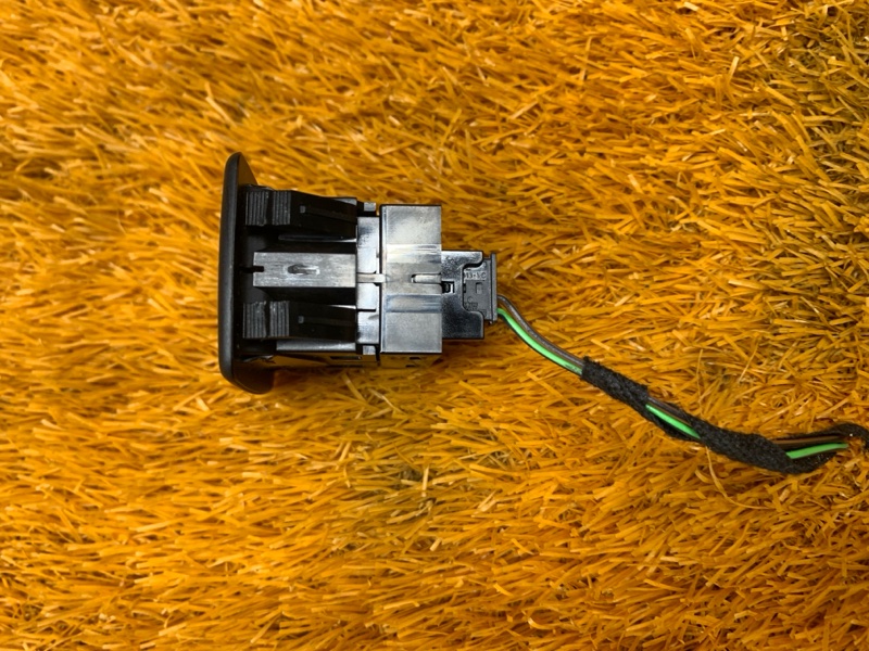 кнопка регулировки сиденья, 800 рублей, Красноярск