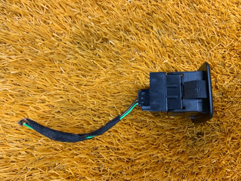 кнопка регулировки сиденья, 800 рублей, Красноярск