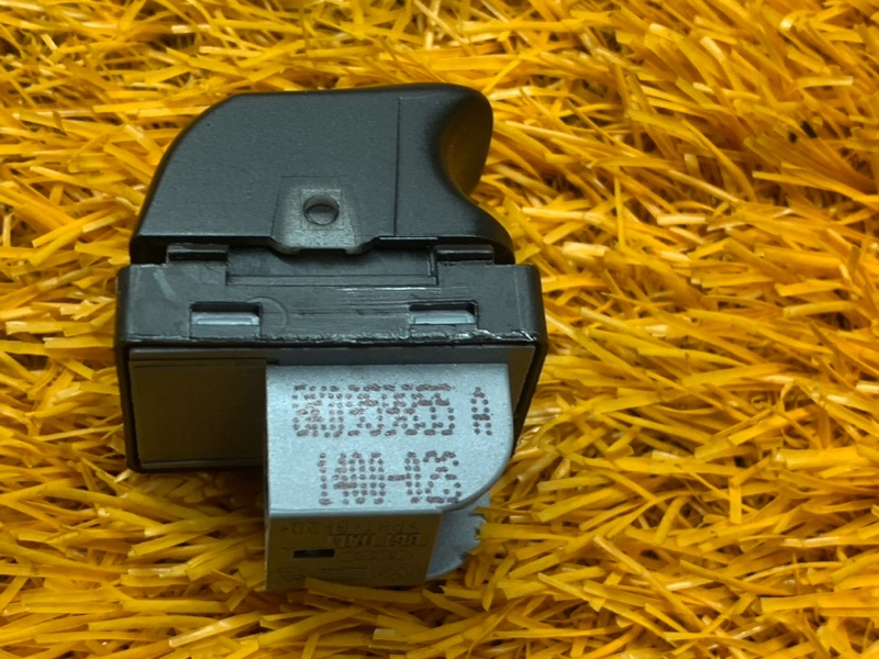 кнопка стеклоподъемника, 270 рублей, Красноярск