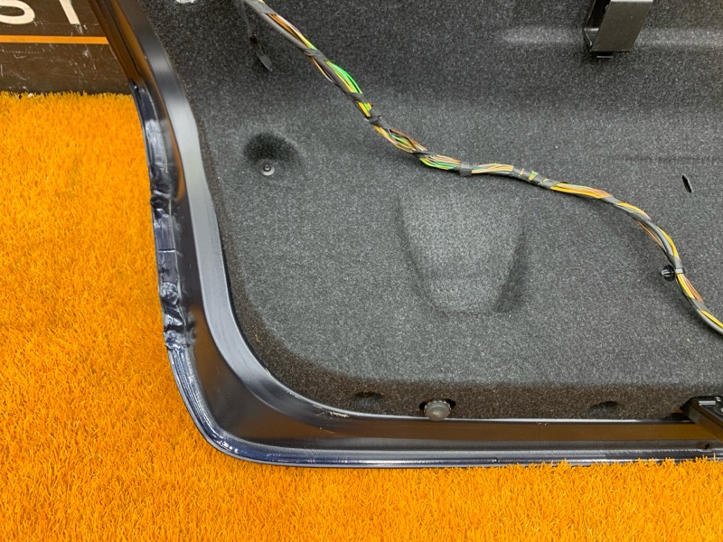 крышка багажника, 5000 рублей, Красноярск