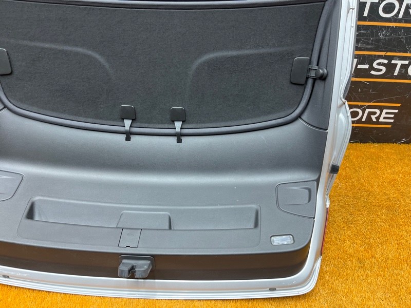 Крышка (дверь) багажника, 9600 рублей, Красноярск