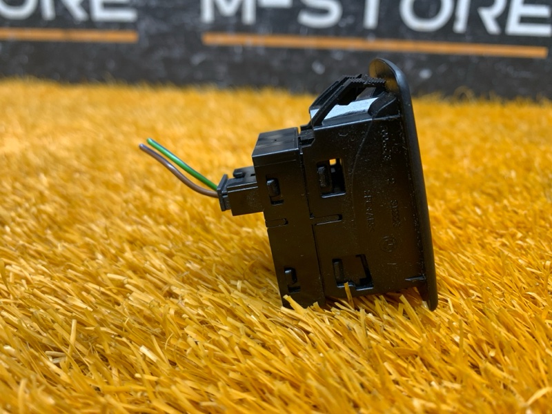 кнопка регулировки сиденья, 800 рублей, Красноярск