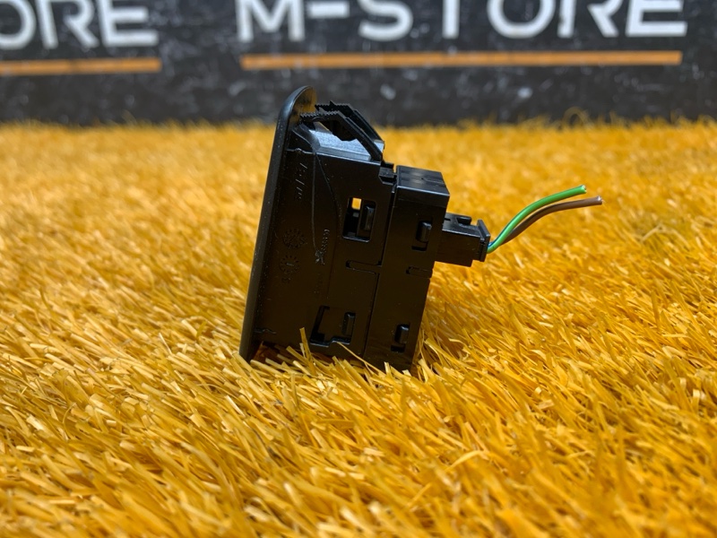 кнопка регулировки сиденья, 800 рублей, Красноярск