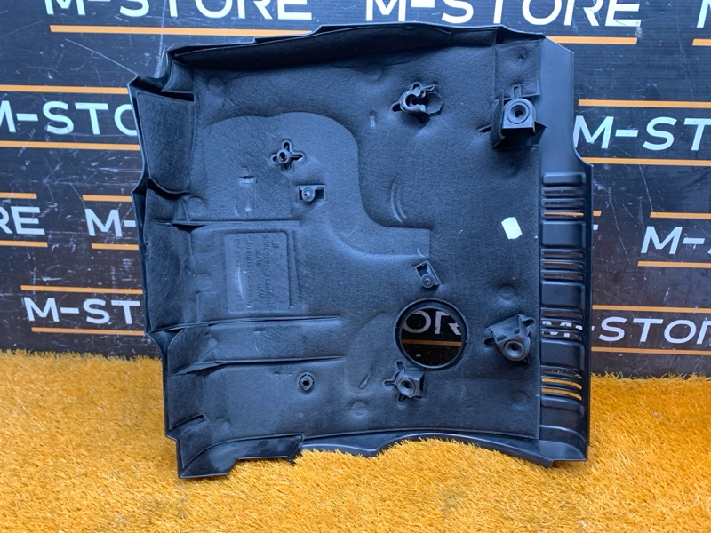 крышка двигателя, 2000 рублей, Красноярск