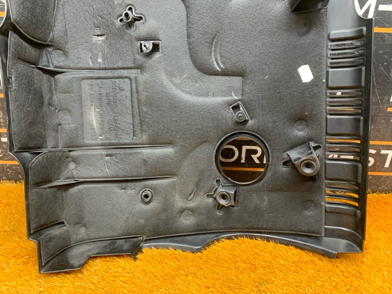 крышка двигателя, 2000 рублей, Красноярск