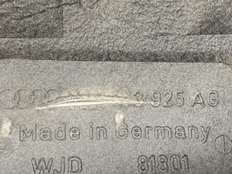 крышка двигателя, 2000 рублей, Красноярск