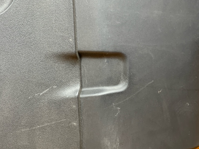 крышка двигателя, 2000 рублей, Красноярск