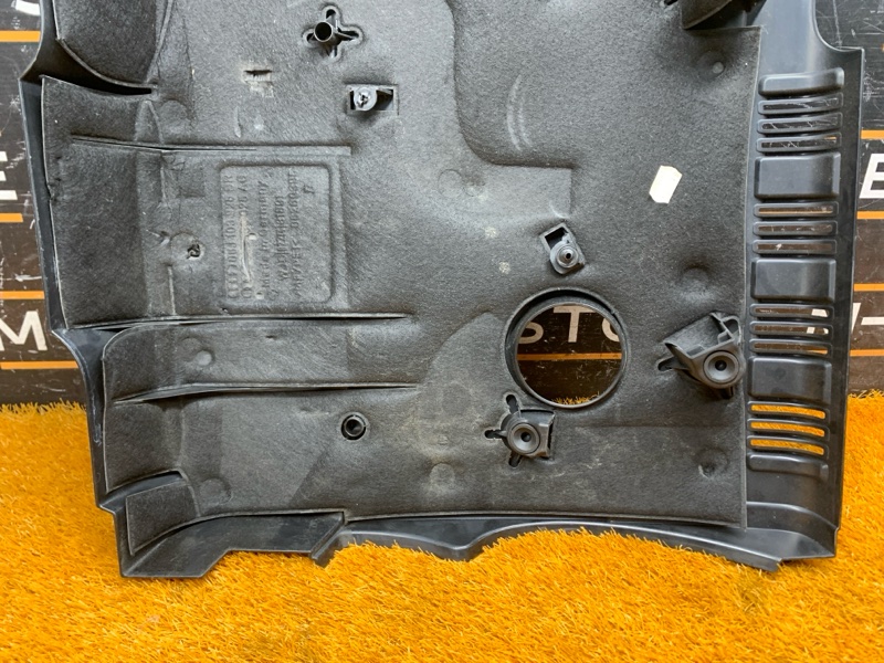 крышка двигателя, 2000 рублей, Красноярск