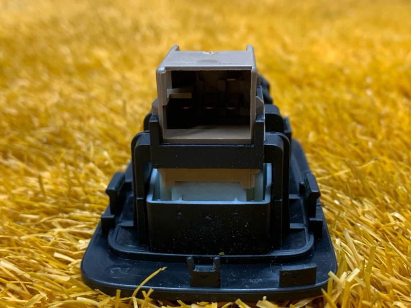 кнопка стеклоподъемника, 270 рублей, Красноярск