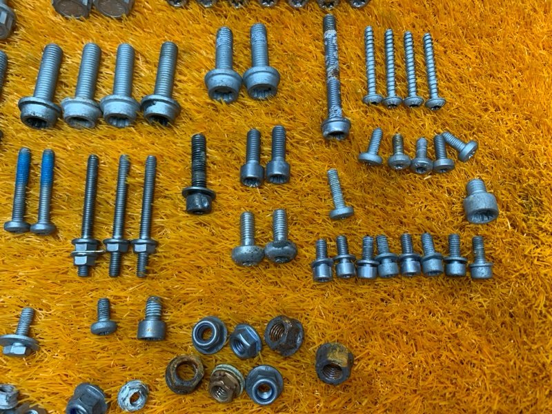 Болты и гайки ДВС, 1150 рублей, Красноярск