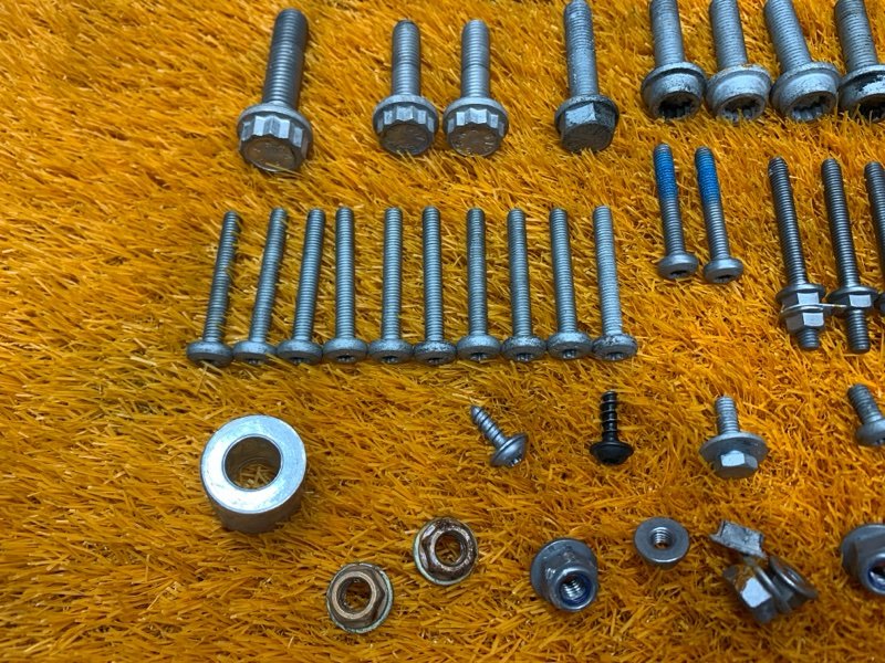 Болты и гайки ДВС, 1150 рублей, Красноярск