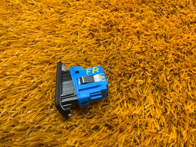 кнопка контроля слепых зон, 600 рублей, Красноярск