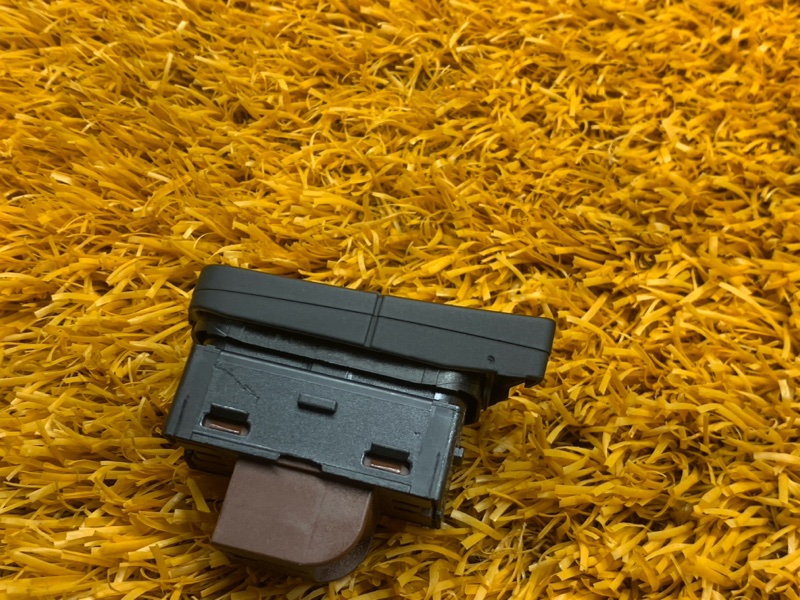 Кнопка центрального замка, 500 рублей, Красноярск