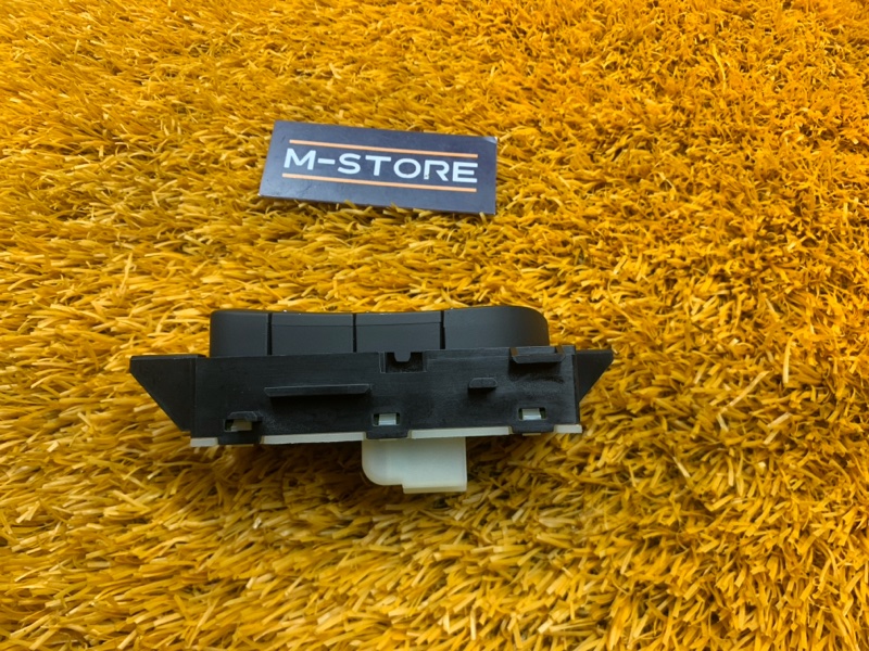 кнопка памяти сидений, 900 рублей, Красноярск