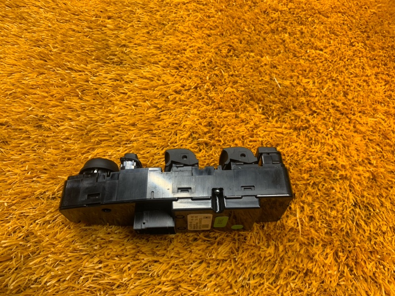 Блок управления стеклоподъемниками, 2000 рублей, Красноярск