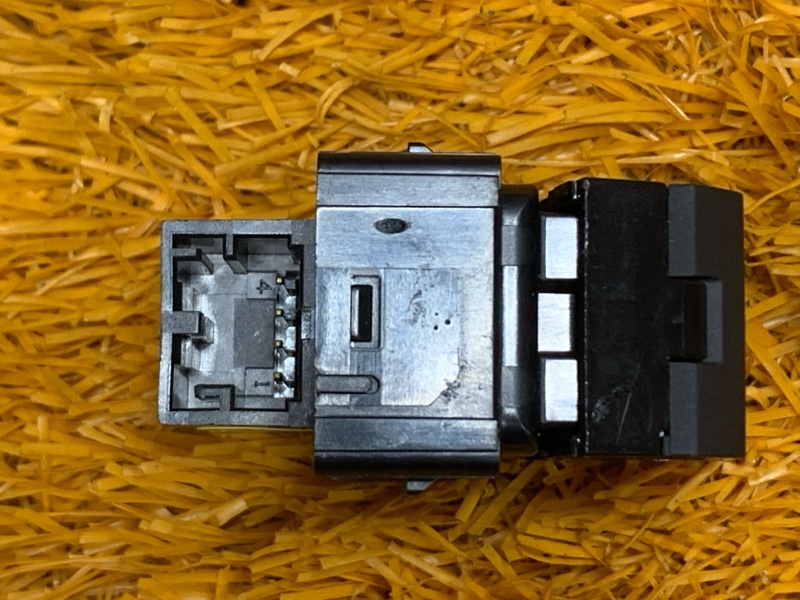 кнопка стеклоподъемника, 440 рублей, Красноярск