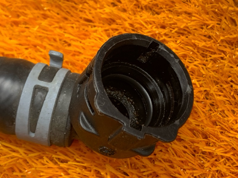 Патрубок системы охлаждения, 1400 рублей, Красноярск