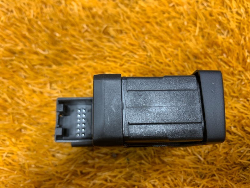 Кнопка стояночного тормоза, 300 рублей, Красноярск