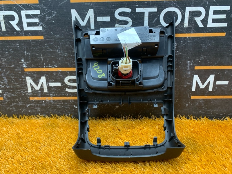 Накладка центральной консоли, 670 рублей, Красноярск