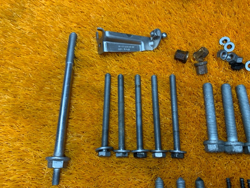 Болты и гайки ДВС, 1150 рублей, Красноярск