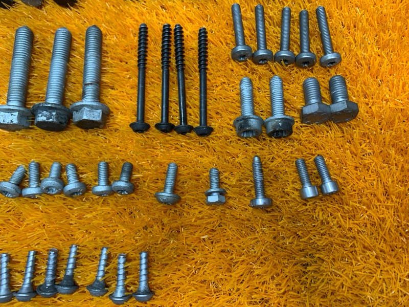 Болты и гайки ДВС, 1150 рублей, Красноярск