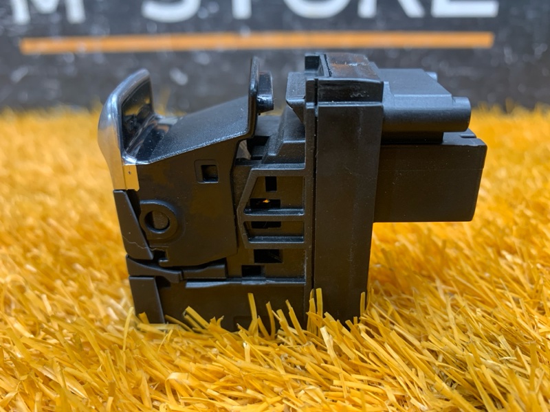 Кнопка стояночного тормоза, 300 рублей, Красноярск