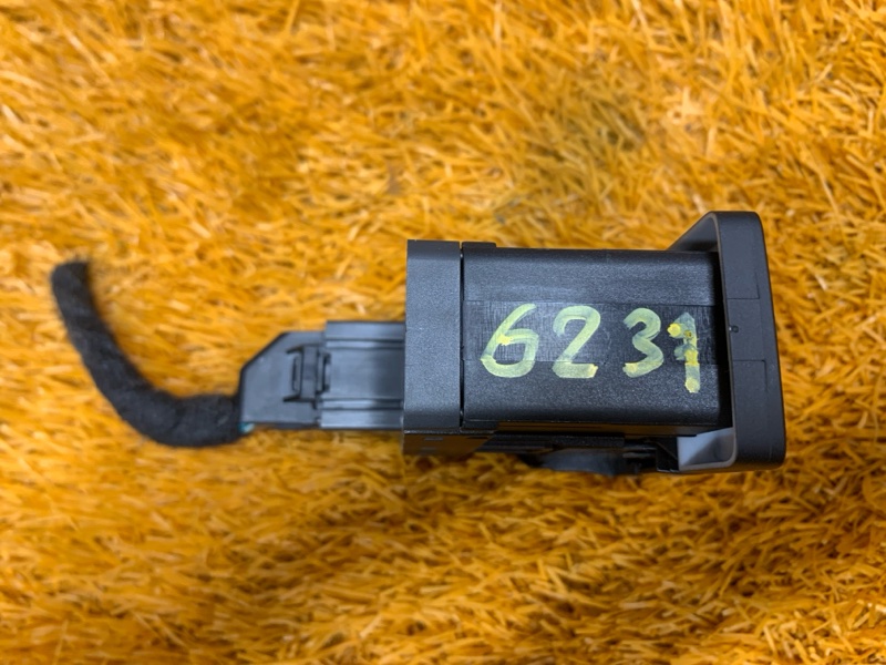 Кнопка стояночного тормоза, 2160 рублей, Красноярск